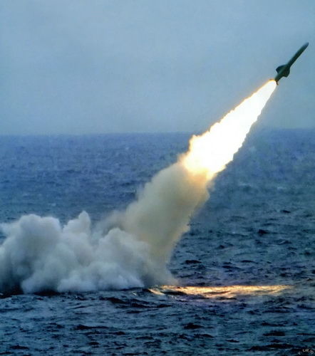 鷹擊-18潛射型導(dǎo)彈，揭示其獨(dú)特能力與戰(zhàn)略價(jià)值，鷹擊-18潛射型導(dǎo)彈，獨(dú)特能力與戰(zhàn)略價(jià)值揭秘