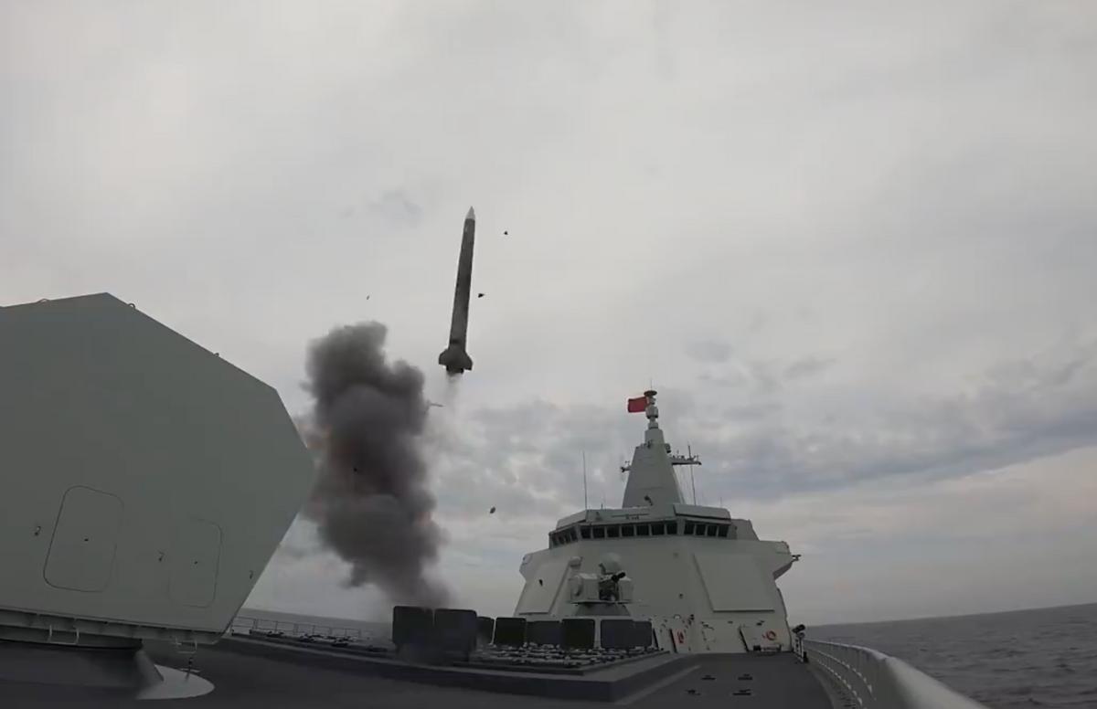 鷹擊長空，鷹擊-18導(dǎo)彈的重量揭秘，鷹擊長空背后的秘密，鷹擊-18導(dǎo)彈重量揭秘