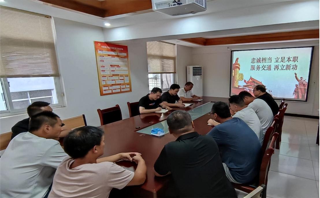 祁發(fā)寶等五人英雄事跡，英勇無(wú)畏，鑄就時(shí)代榮光，祁發(fā)寶等英雄五人，時(shí)代榮光中的英勇衛(wèi)士