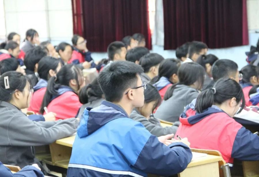 國防要制止的武裝顛覆，國家安全與穩(wěn)定的基石，國防安全基石，制止武裝顛覆，維護國家安全與穩(wěn)定
