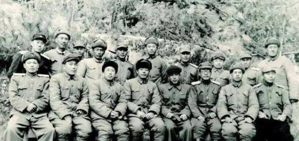 少將軍銜是終身的嗎？——關(guān)于軍銜制度的深度探討，關(guān)于軍銜制度的深度探討，少將軍銜是否為終身制？