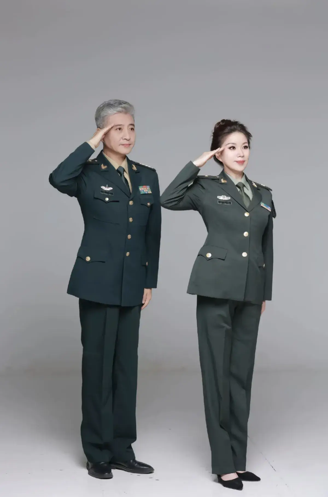 各種軍裝照片大全，歷史與現(xiàn)代的軍事風(fēng)采展示，歷史與現(xiàn)代軍事風(fēng)采，軍裝照片大全展示