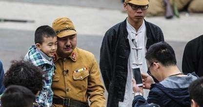 褲襠藏手雷是真的嗎？——探究歷史傳聞的真實(shí)性，褲襠藏手雷真相揭秘，歷史傳聞探究