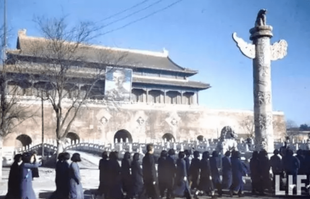 天安門(mén)槍擊事件的歷史背景與反思，天安門(mén)槍擊事件的歷史背景及其反思啟示