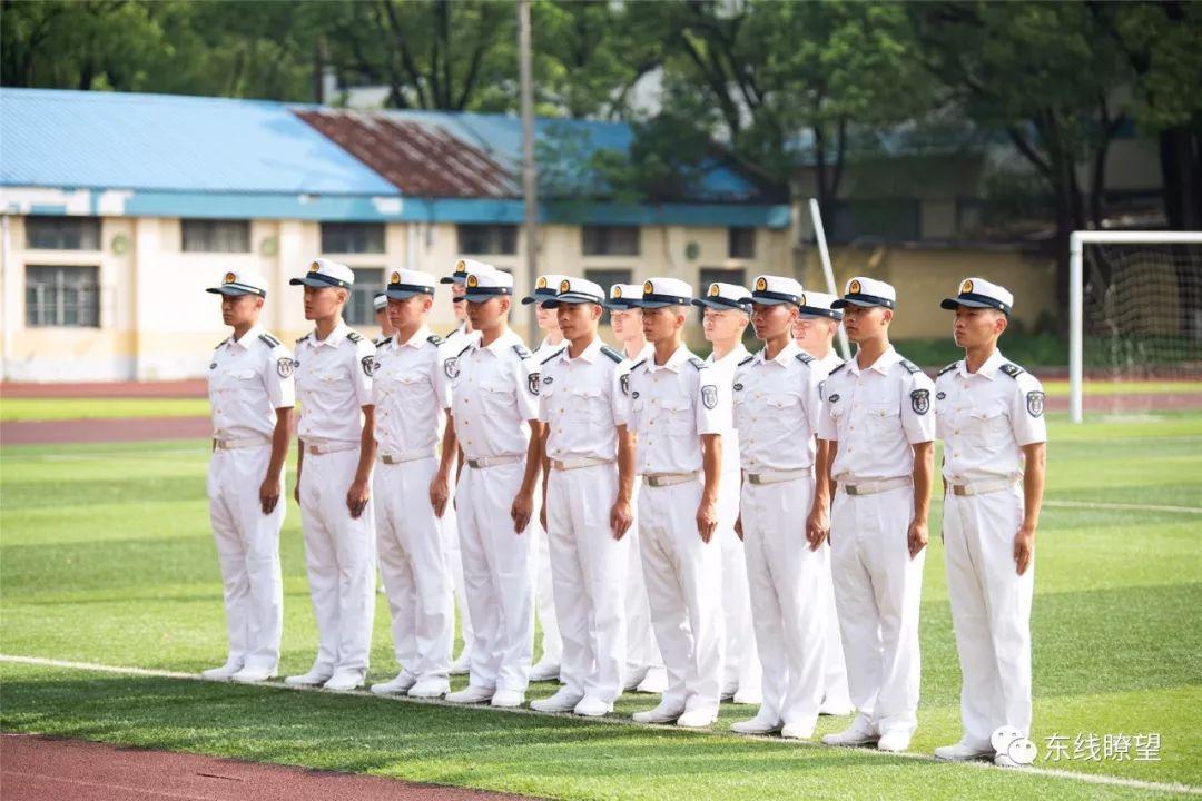海軍軍訓(xùn)，塑造精英的搖籃，海軍軍訓(xùn)，精英搖籃的鍛造之旅