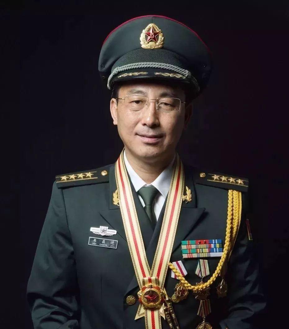 八一共和國(guó)勛章獲得者的榮耀與貢獻(xiàn)，八一勛章獲得者，榮耀與貢獻(xiàn)的典范