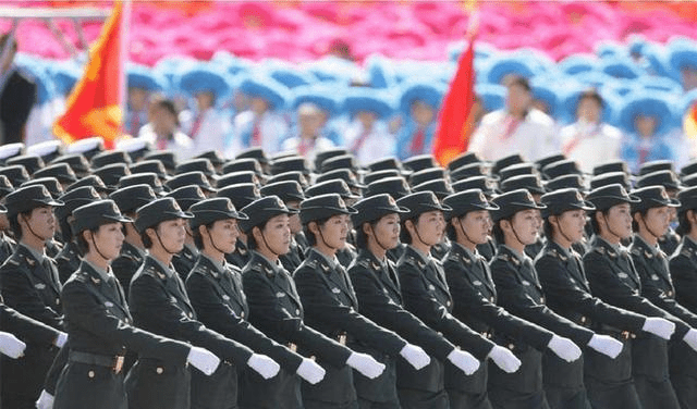 最美女兵視頻素材，展現(xiàn)英勇與美麗并存的力量，最美女兵，英勇與美麗并存的力量展現(xiàn)