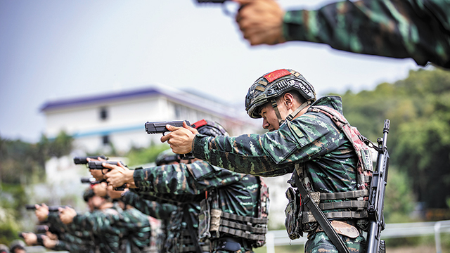 廣西武警總隊丁曉軍簡歷——一位鐵血軍人的成長歷程，廣西武警總隊丁曉軍，鐵血軍人的成長之路