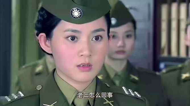 女兵被欺負(fù)，挑戰(zhàn)與改變，女兵遭遇欺凌，挑戰(zhàn)與自我重塑之路
