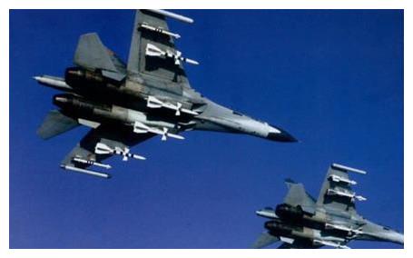 殲-18二次試飛成功，中國航空工業(yè)的驕傲時刻，殲-18二次試飛成功，中國航空工業(yè)的榮耀時刻