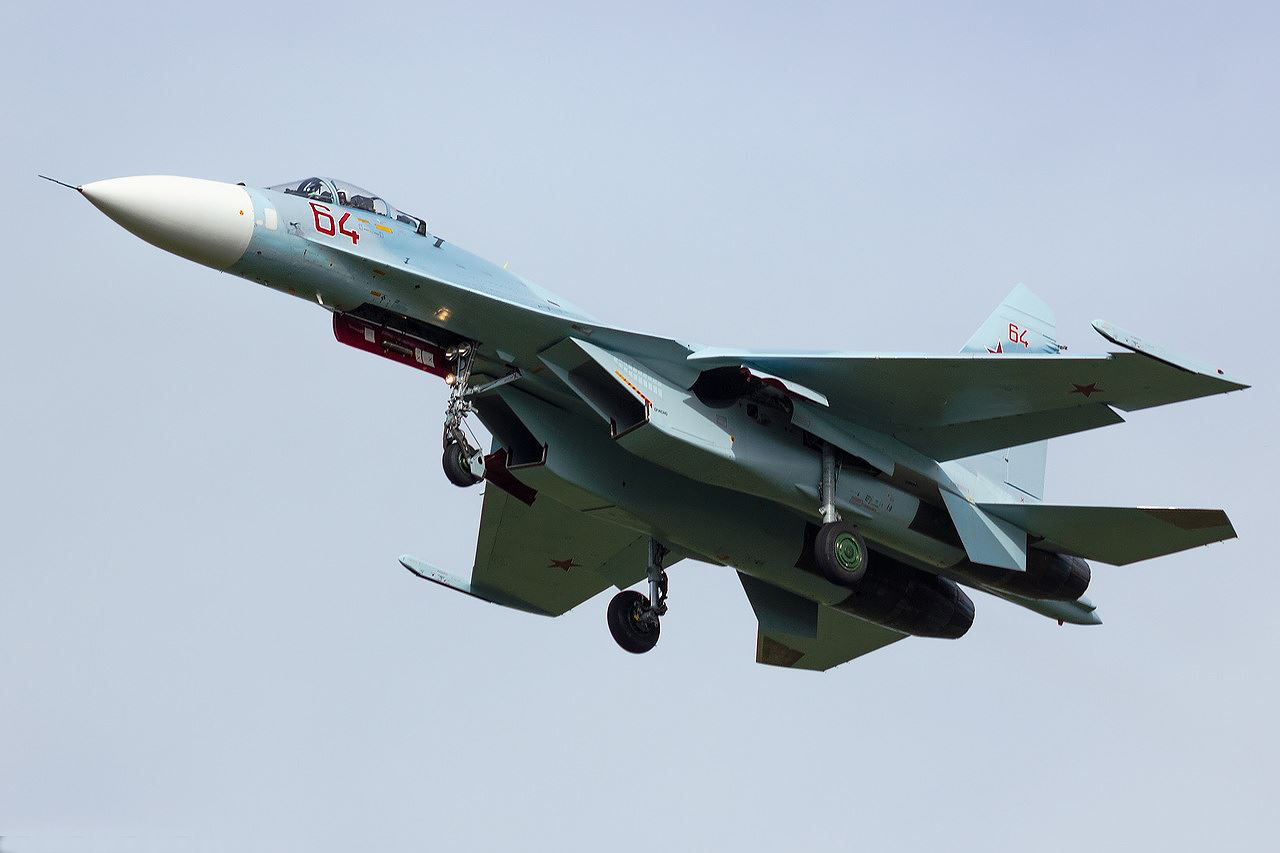 蘇-27戰(zhàn)斗機(jī)高清壁紙的魅力與影響，蘇-27戰(zhàn)斗機(jī)高清壁紙，魅力與深遠(yuǎn)影響