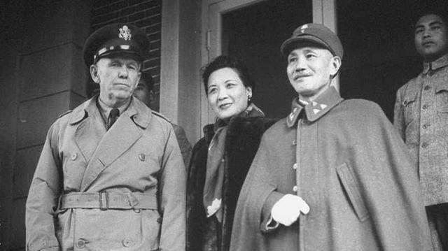 瓊崖縱隊(duì)烈士的英勇犧牲——永恒的紀(jì)念，瓊崖縱隊(duì)烈士英勇犧牲——不朽的紀(jì)念