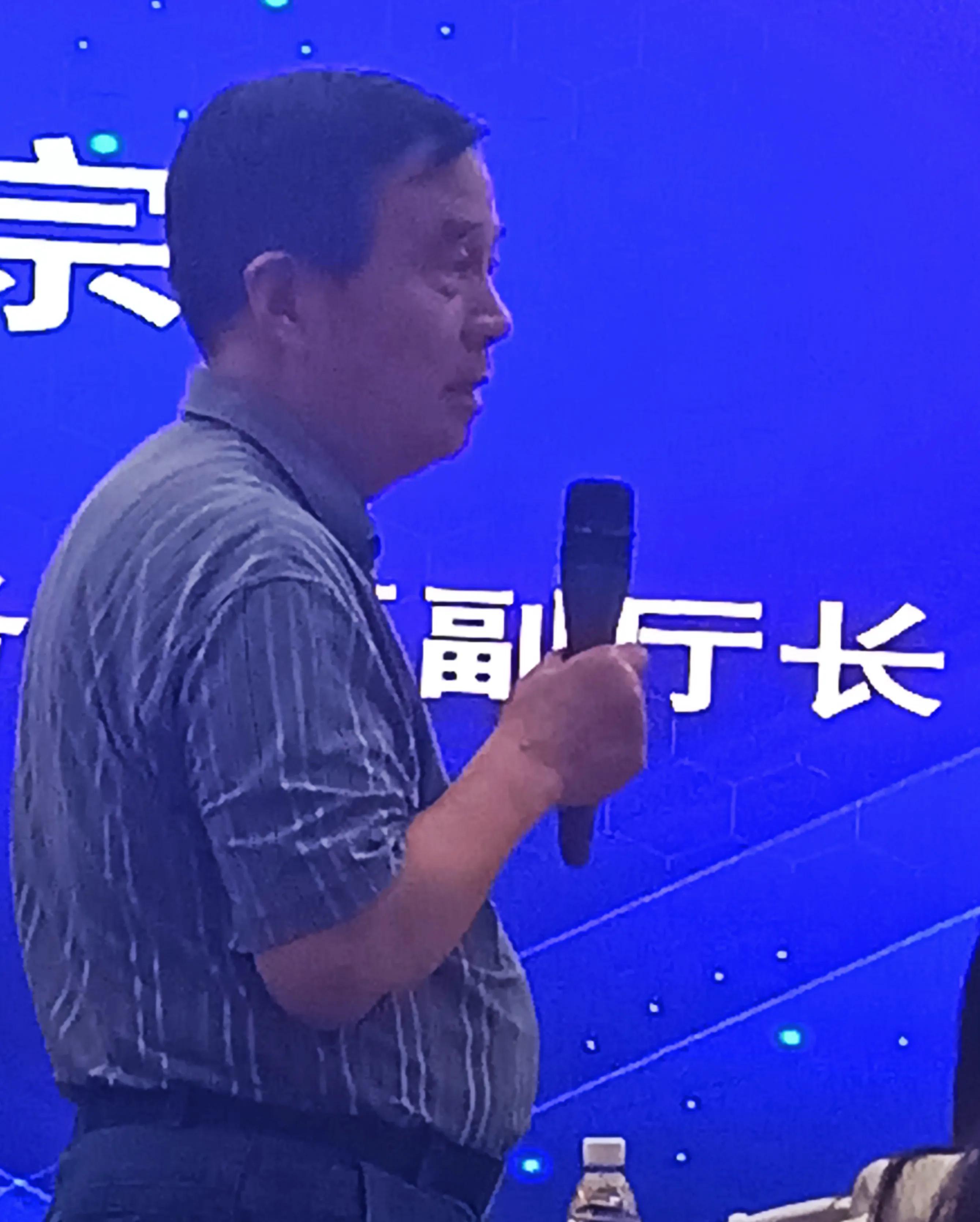 新聞發(fā)布會(huì)直播，探索與突破，展現(xiàn)真實(shí)的2022，新聞發(fā)布會(huì)直播，探索突破，揭示真實(shí)的2022