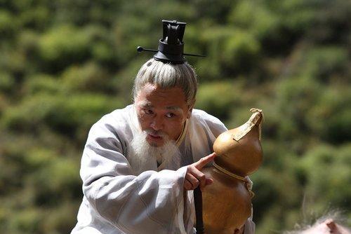 神算劉伯溫三期必一肖，預(yù)測背后的智慧與傳奇，劉伯溫三期必出一肖，預(yù)測背后的智慧與傳奇故事