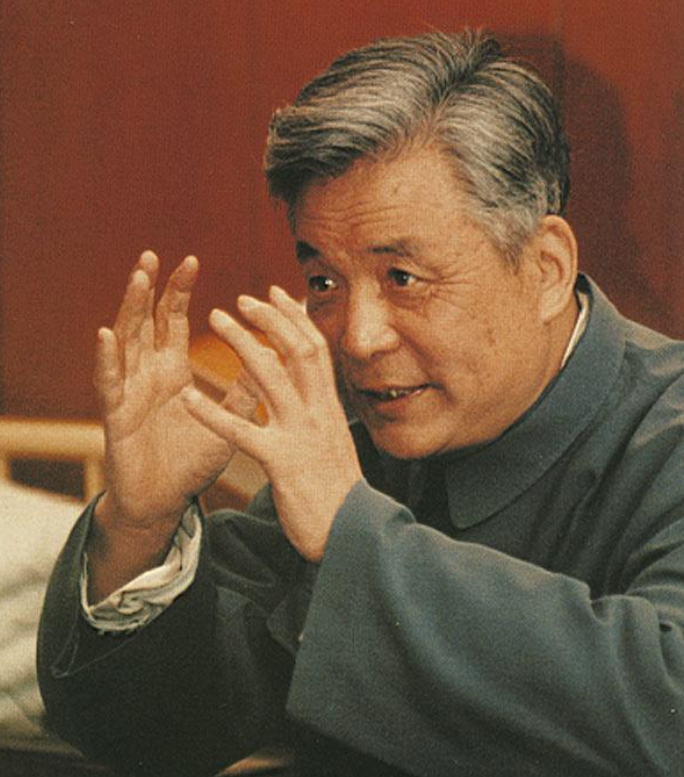 鄧稼先與他的父親，一位卓越科學(xué)家的成長(zhǎng)與家庭背景，鄧稼先的成長(zhǎng)之路，家庭背景與卓越科學(xué)家的誕生——父子兩代的影響與傳承