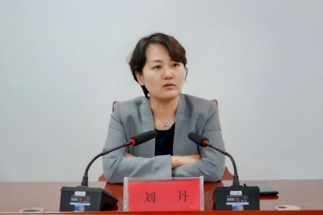 新聞頭條人物最新消息，聚焦熱門人物動態(tài)與成就，熱門人物動態(tài)與成就新聞頭條聚焦最新消息