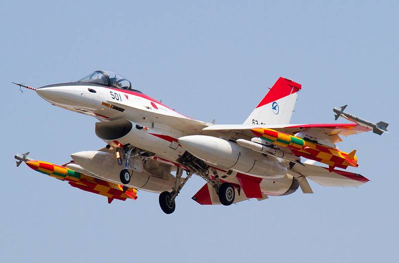 三菱F2戰(zhàn)斗機(jī)，日本空中力量的杰出代表，三菱F2戰(zhàn)斗機(jī)，日本空中力量的璀璨明珠