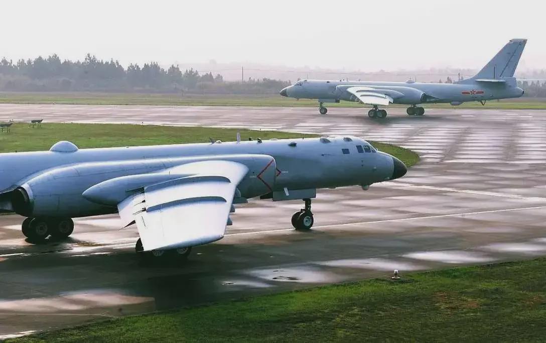 亞軌道轟炸機(jī)首飛成功，開創(chuàng)軍事航空新篇章的官方新聞，亞軌道轟炸機(jī)成功首飛，軍事航空領(lǐng)域邁入新時(shí)代