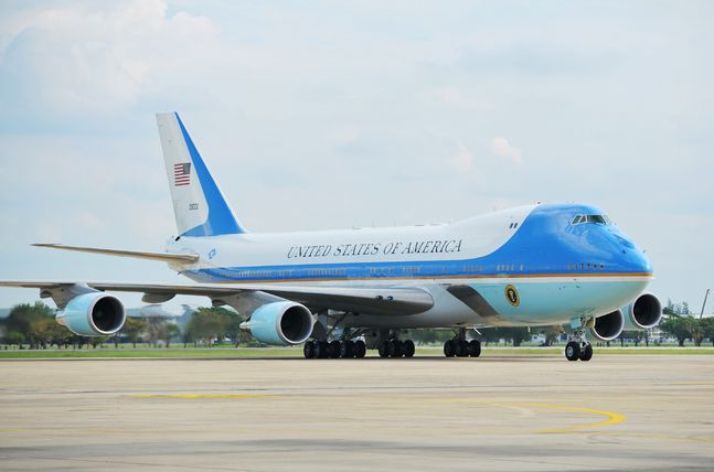 空軍一號飛機(jī)，免費觀看的獨特體驗，空軍一號飛機(jī)，獨特免費觀看體驗