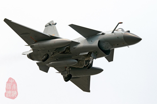 殲-10C已經服役了嗎？深度解析中國新一代戰(zhàn)斗機的現狀和未來，殲-10C現狀深度解析，新一代戰(zhàn)斗機的服役進展與未來展望
