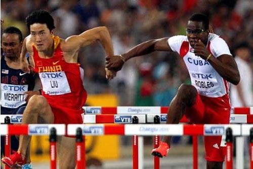 解析96式坦克擊毀T72，技術(shù)比拼與戰(zhàn)術(shù)應(yīng)用，技術(shù)比拼與戰(zhàn)術(shù)應(yīng)用，96式坦克對(duì)決T72實(shí)戰(zhàn)解析