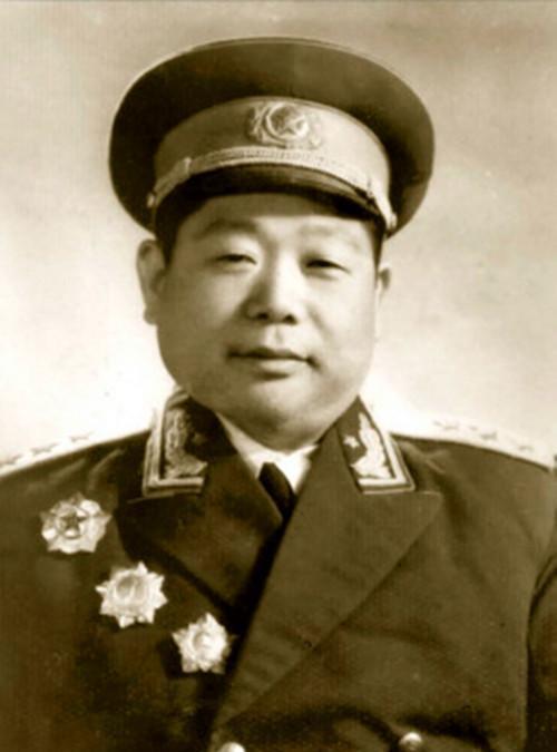 1955年上將軍銜相當(dāng)于何種官職，歷史背景下的軍銜與職務(wù)解析，1955年上將軍銜的官職等級與職務(wù)解析，歷史背景下的軍銜制度研究