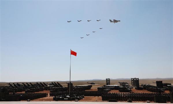 獨(dú)自閱兵，內(nèi)蒙朱日和的榮耀時(shí)刻，獨(dú)自閱兵，朱日和榮耀時(shí)刻的震撼瞬間