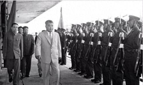 共和國(guó)勛章后代待遇，彰顯榮譽(yù)與責(zé)任并重，共和國(guó)勛章后代待遇，榮譽(yù)與責(zé)任的傳承與彰顯