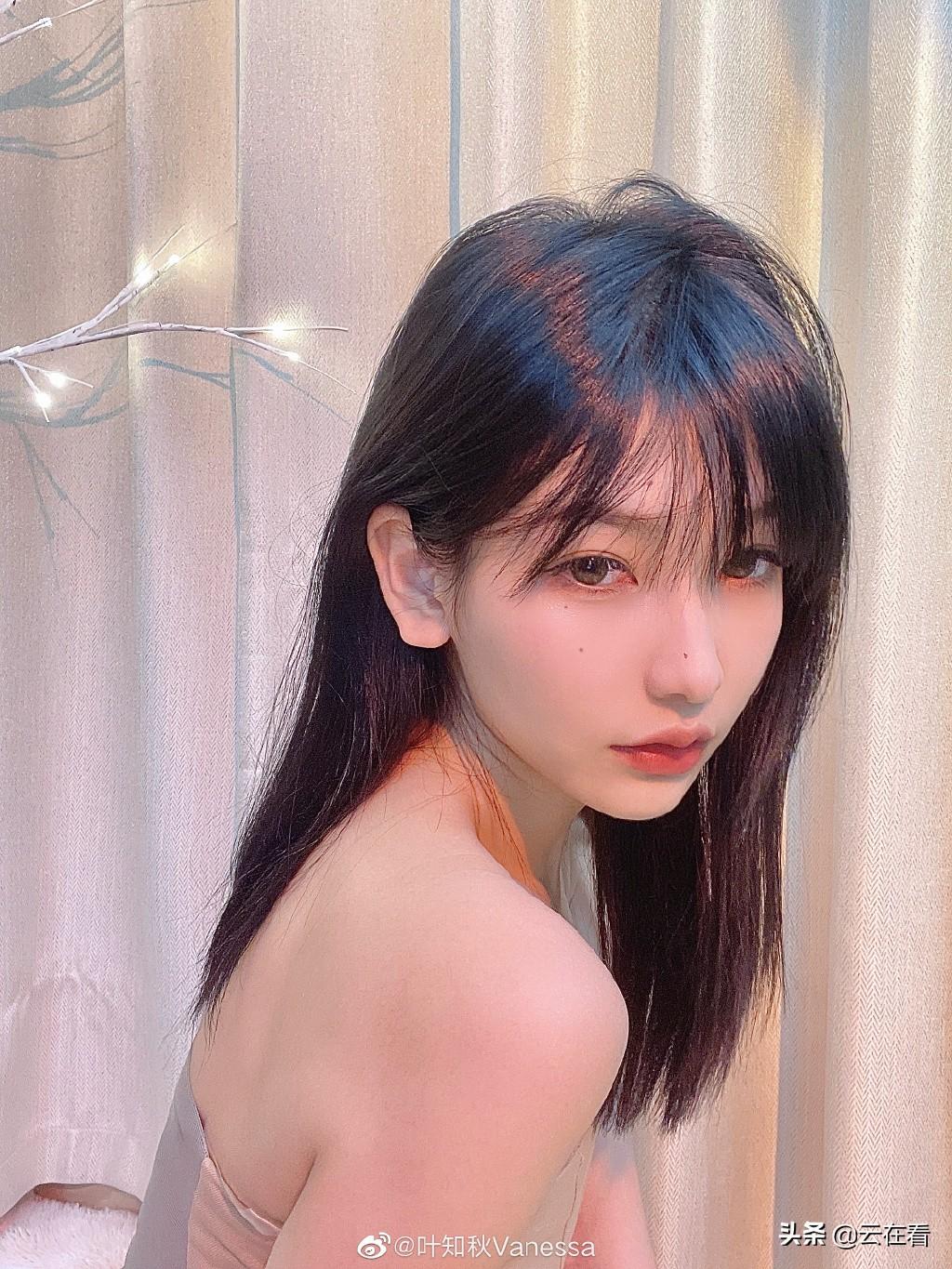 軍事主持人葉知秋近照，時代變遷中的鐵血風(fēng)采，軍事主持人葉知秋近照，鐵血風(fēng)采與時代變遷的見證