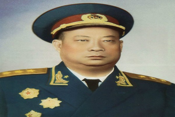 中國(guó)解放軍的第一位女將軍，英勇無(wú)畏，鑄就輝煌傳奇，中國(guó)首位女將軍，英勇傳奇，鑄就輝煌榮耀