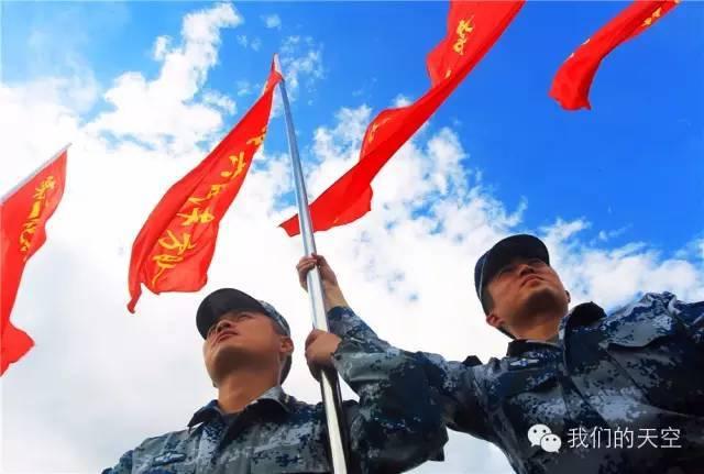 解放軍的品質(zhì)與精神，堅(jiān)韌不拔，無私奉獻(xiàn)，解放軍的品質(zhì)與精神，堅(jiān)韌不拔，無私奉獻(xiàn)的典范