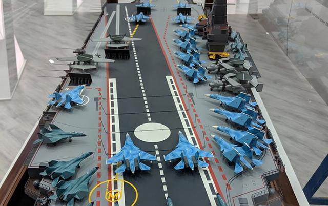 巴庫號重型載機(jī)巡洋艦，海洋上的巨無霸，巴庫號重型載機(jī)巡洋艦，海洋霸主