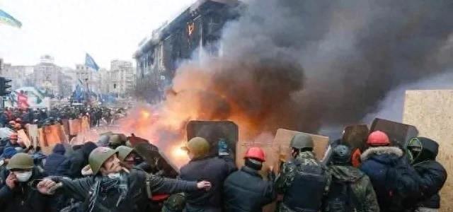 以色列遭遇火箭彈襲擊，挑戰(zhàn)與應(yīng)對，以色列遭遇火箭彈襲擊，挑戰(zhàn)與應(yīng)對策略