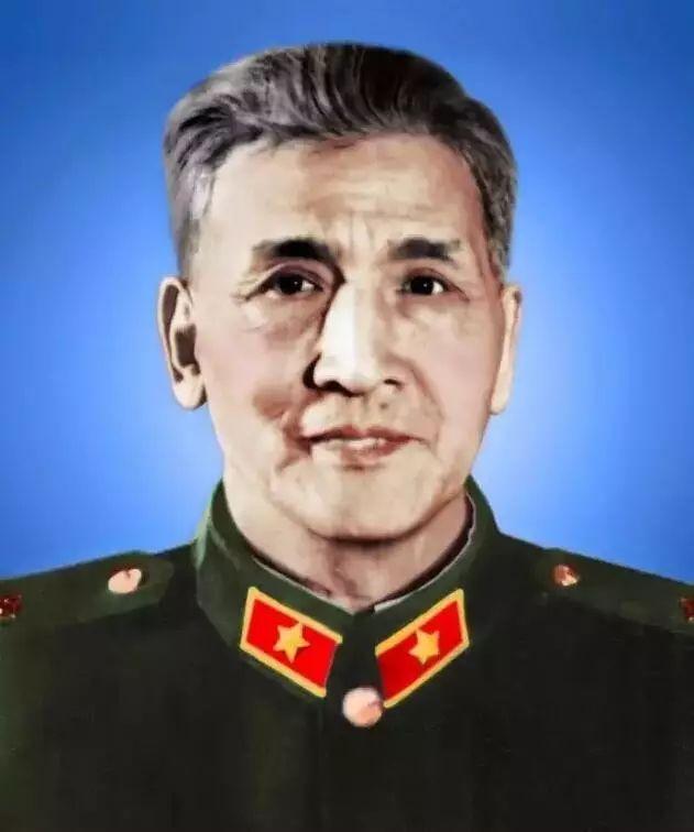 我國(guó)2015大閱兵武器裝備展示，2015年中國(guó)大閱兵，武器裝備展示震撼亮相