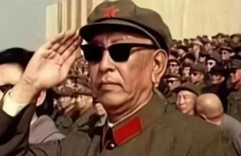 國防大學校長為什么是上將，解析軍銜與職務的關聯(lián)，國防大學校長軍銜為上的解析，軍銜與職務的關聯(lián)探究