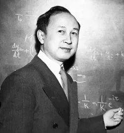 錢學(xué)森與祝學(xué)軍的珍貴合照，一段跨越時(shí)空的學(xué)術(shù)情緣，錢學(xué)森與祝學(xué)軍的跨時(shí)代學(xué)術(shù)情緣珍貴瞬間留影