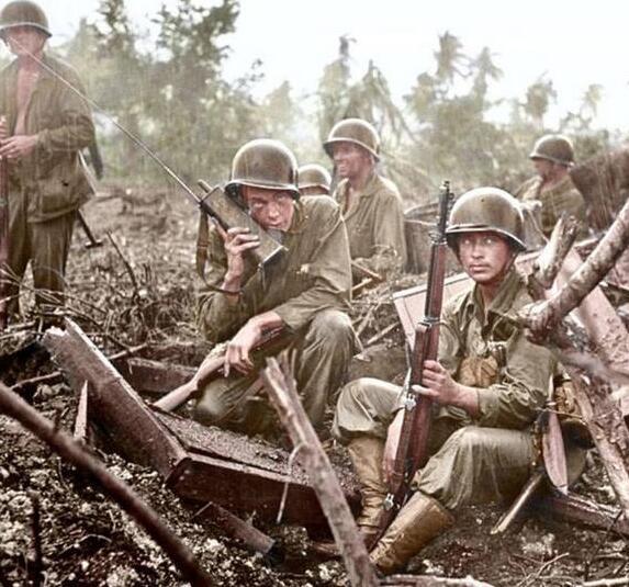 部隊新兵遭遇老兵打罵現(xiàn)象的深度探討，部隊新兵遭遇老兵打罵現(xiàn)象的探討與反思